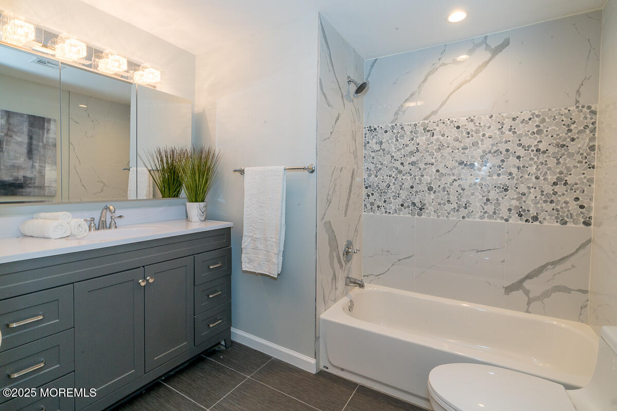 21 Wickatunk Road, Manalapan, New Jersey image 20