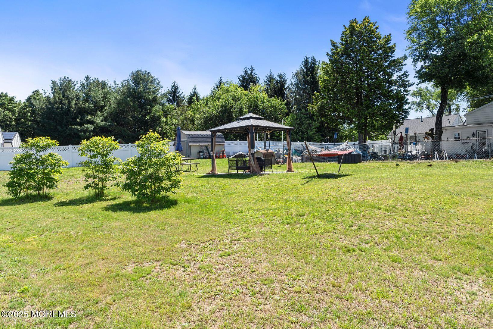 21 Wickatunk Road, Manalapan, New Jersey image 40