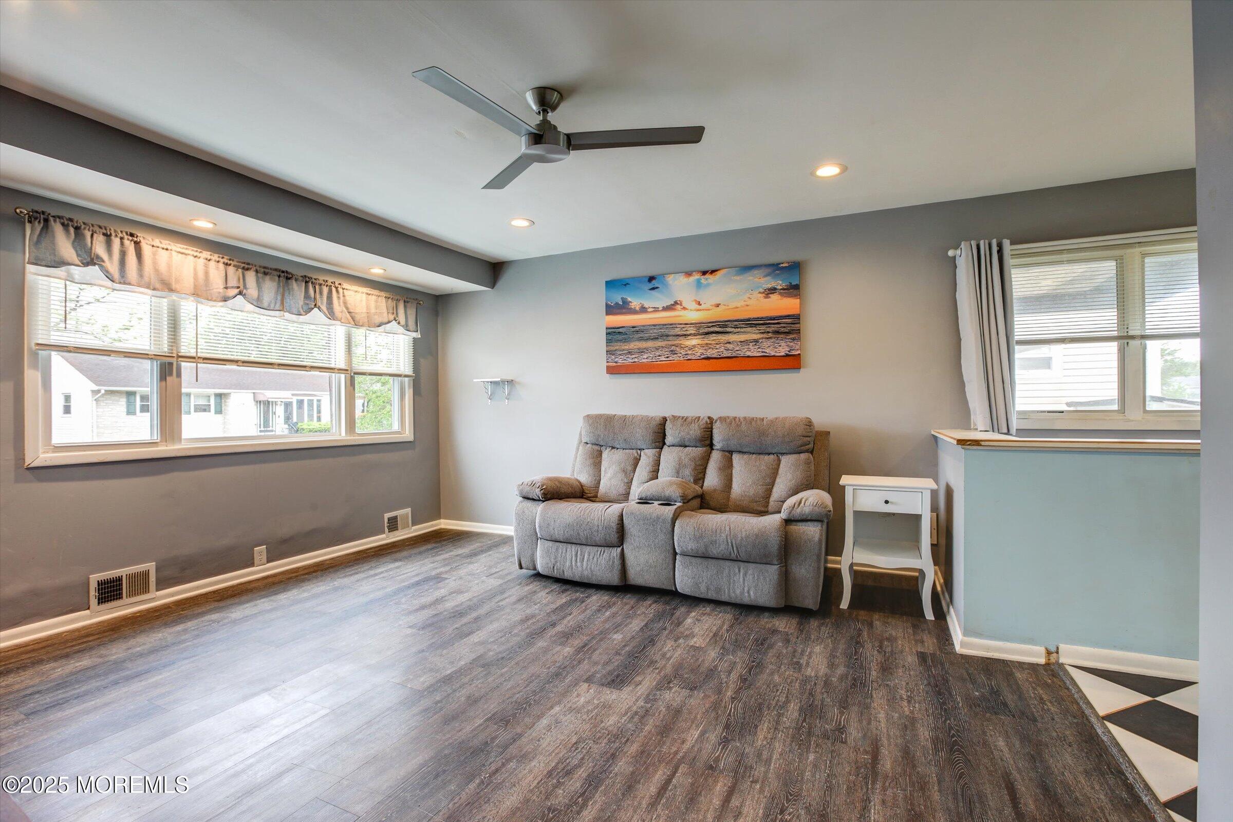 206 Arlington Avenue, Union Beach, New Jersey image 12