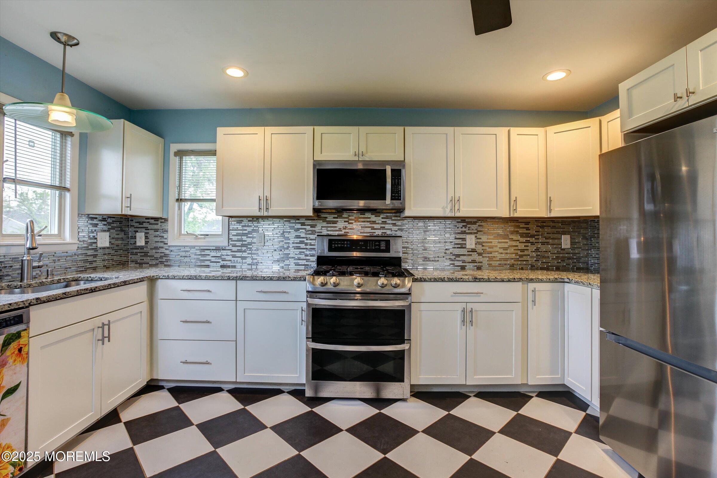 206 Arlington Avenue, Union Beach, New Jersey image 14