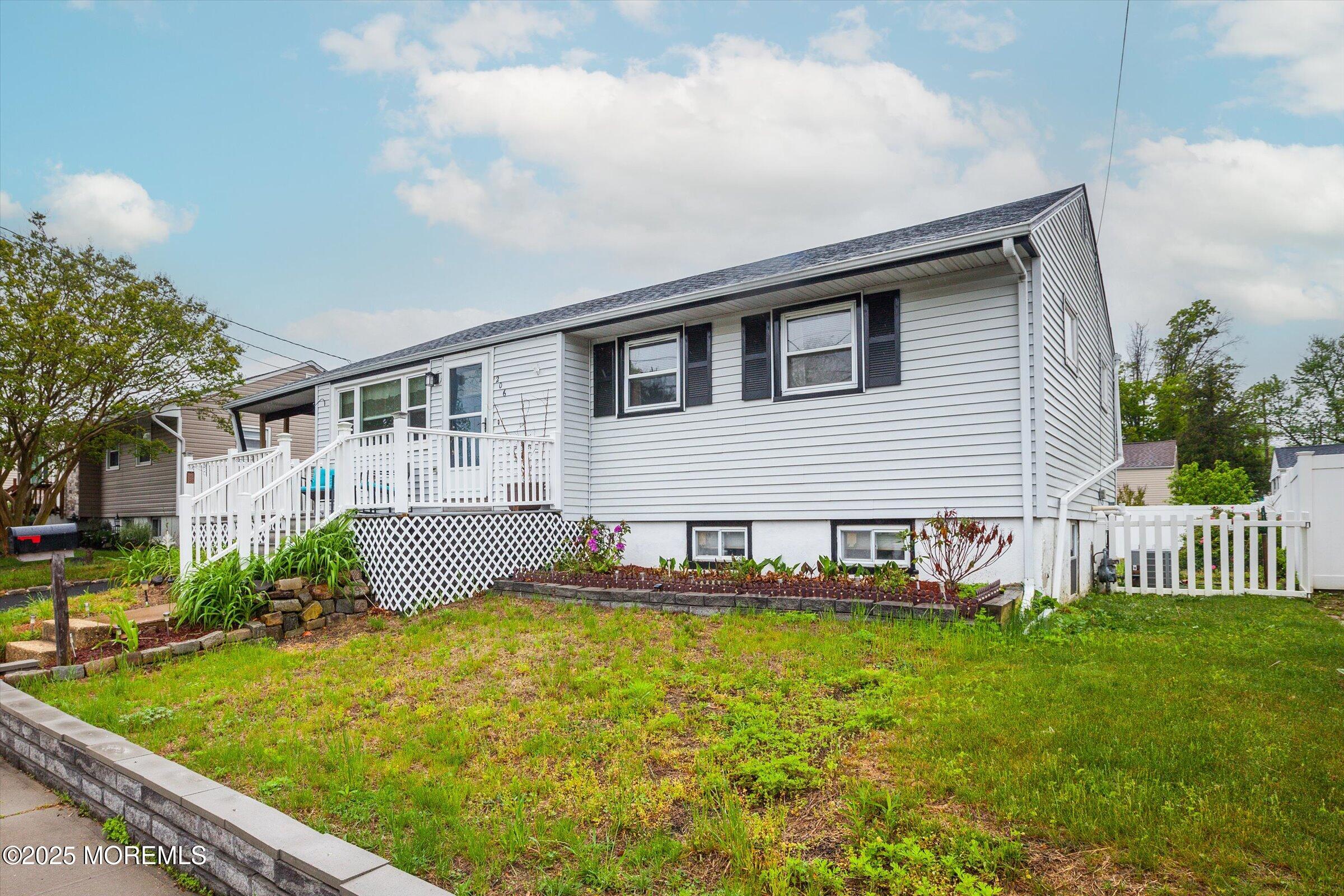 206 Arlington Avenue, Union Beach, New Jersey image 4