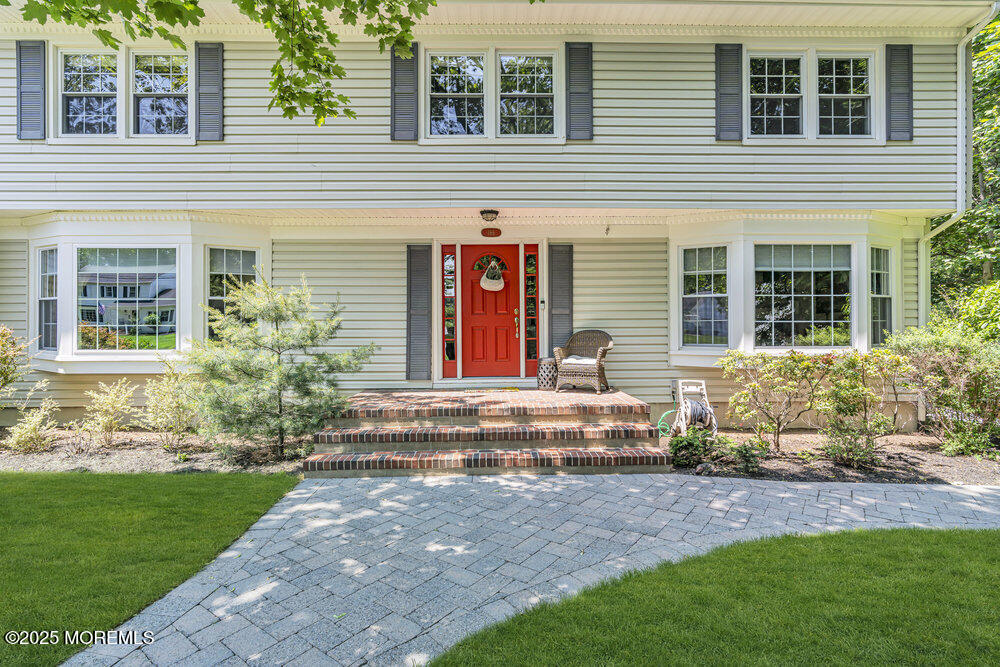 166 S Lake Drive
