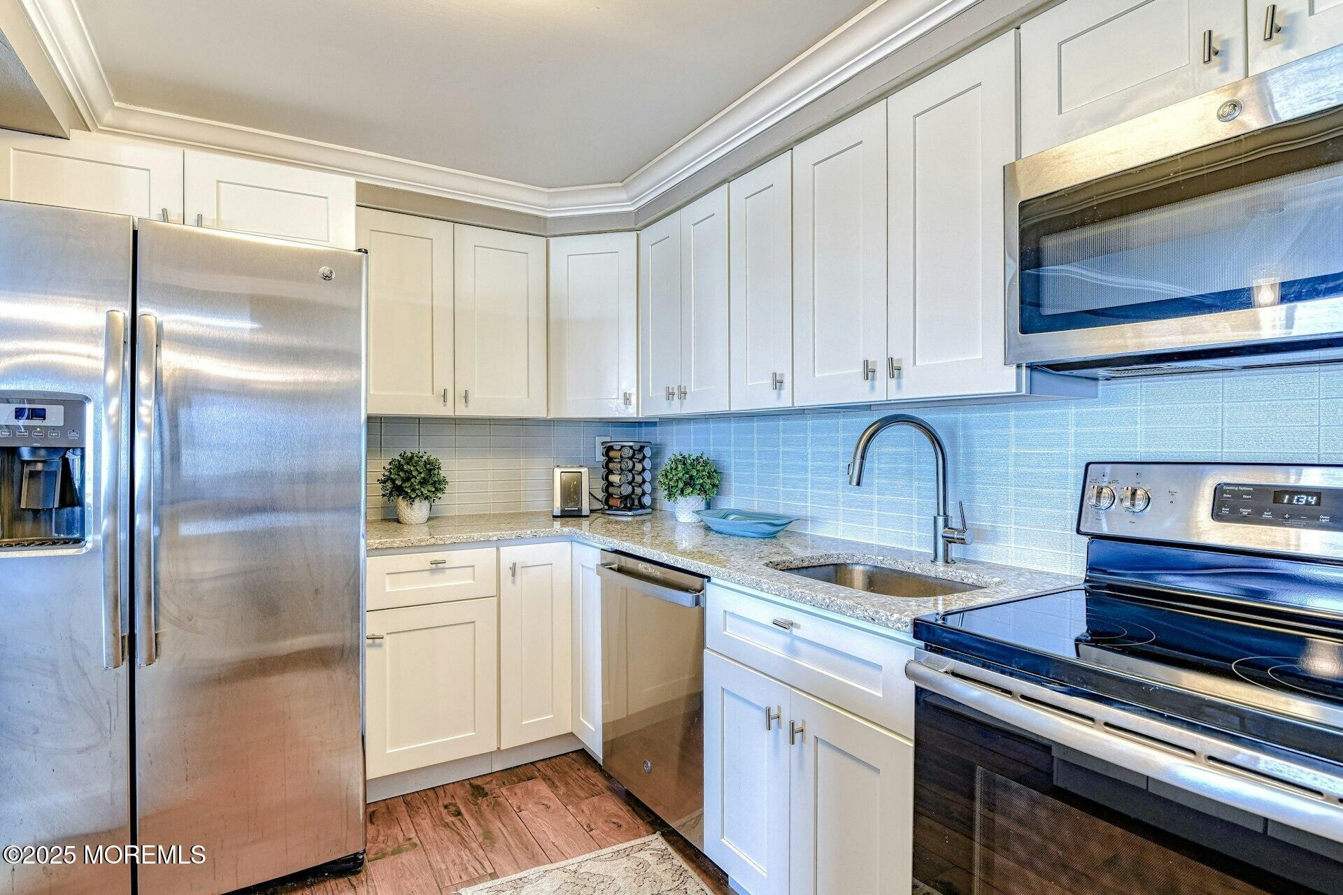 45 Ocean Avenue #2E, Monmouth Beach, New Jersey image 12