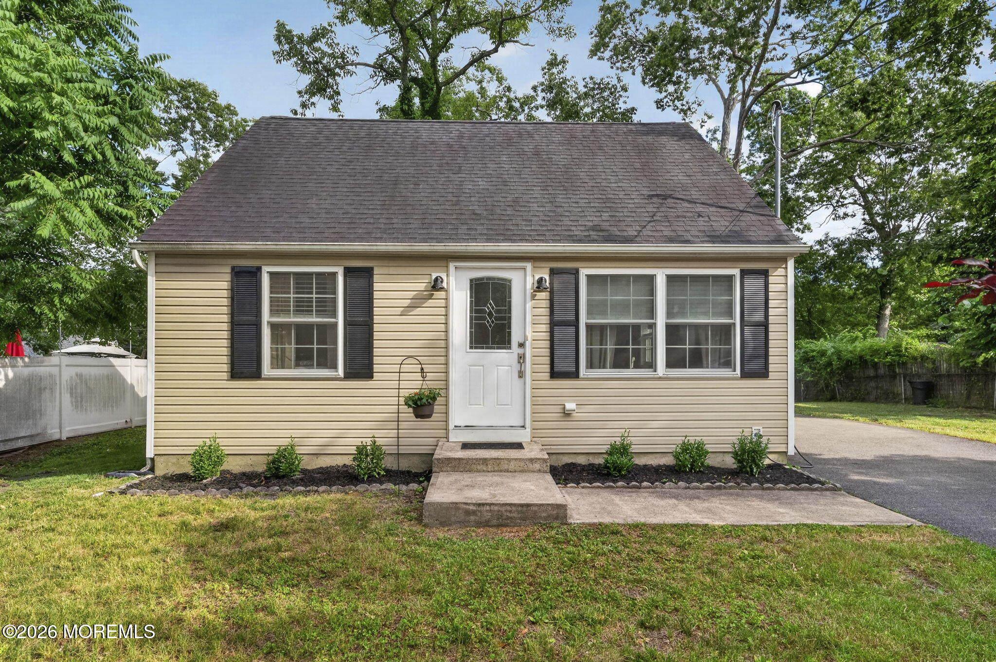 Photo 1 of 35 — 516 Middle Lane, Howell, NJ 07731