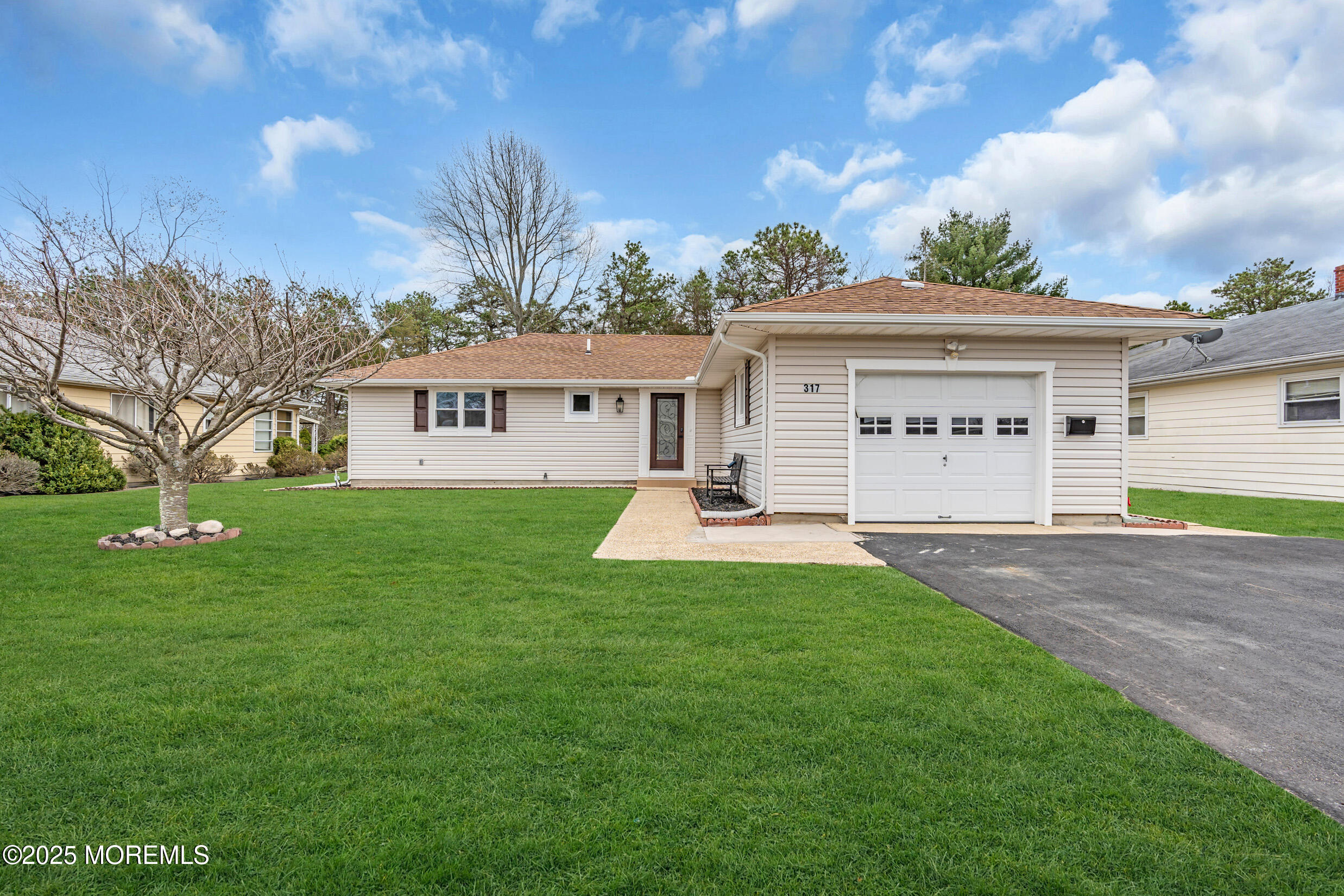 317 St Thomas Drive, Toms River, New Jersey image 31