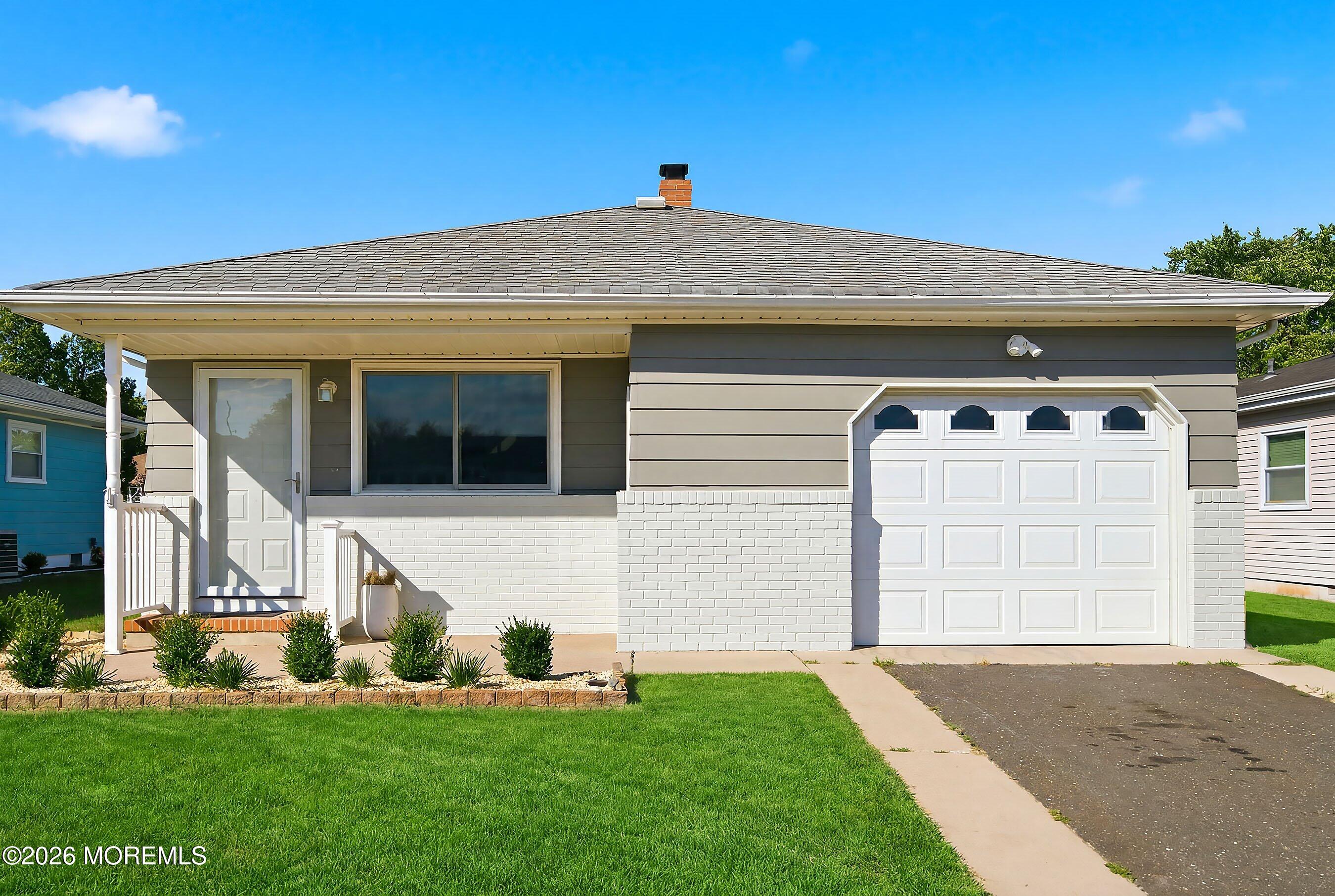 205 Bonaire Drive