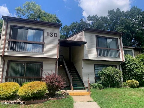 Homes For Rent - 130 Amberly Drive #H<br/> Manalapan, NJ 07726