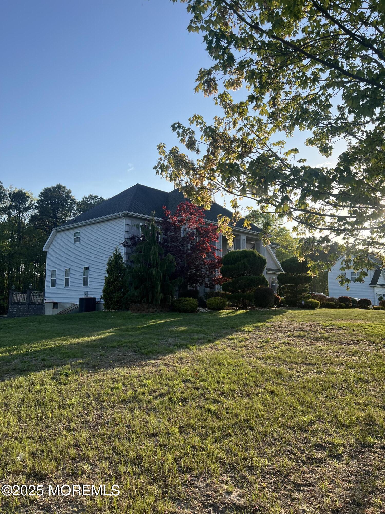 27 Stonehenge Court, Jackson, New Jersey image 2