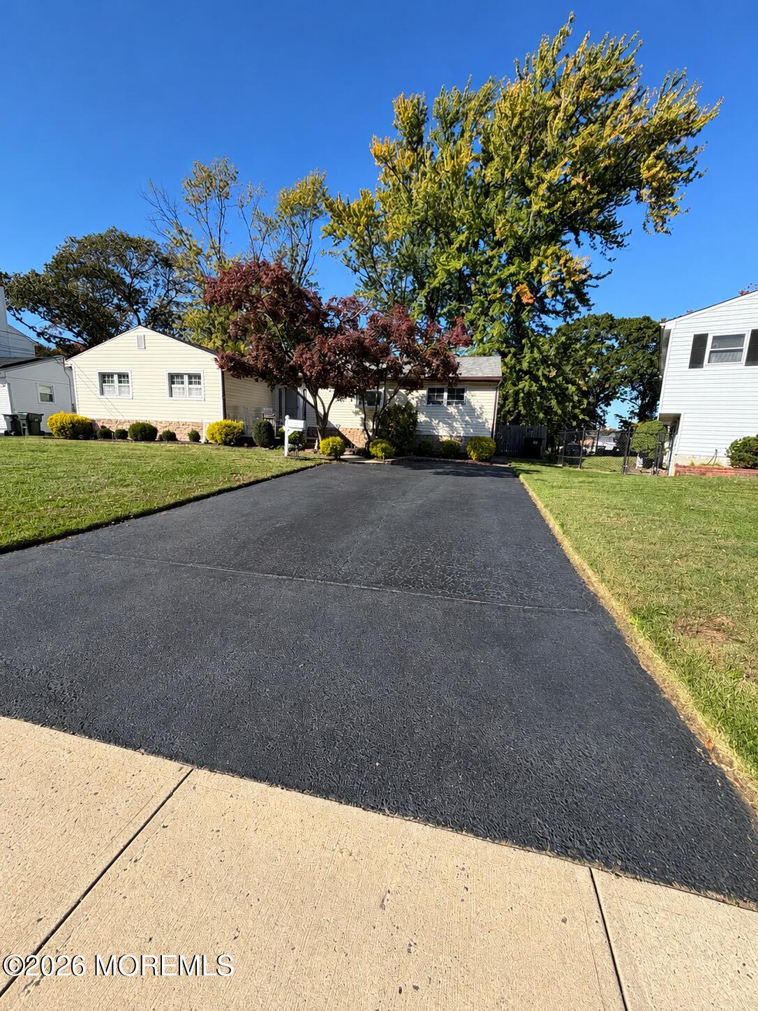 2 Knoll Terrace
