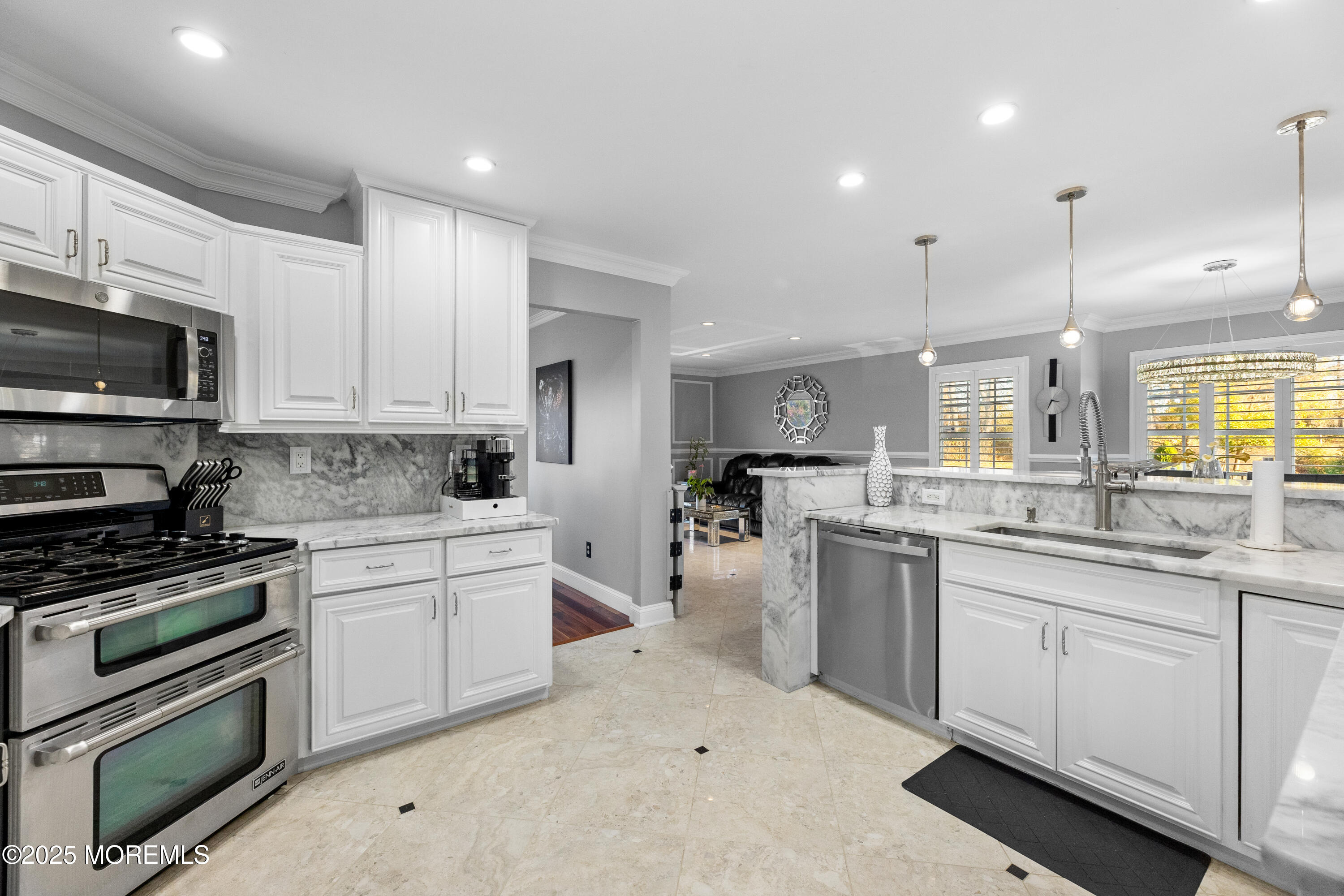 20 Arrowhead Way, Millstone, New Jersey image 15