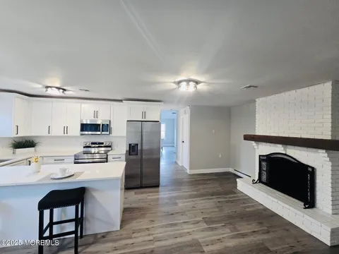 MLS: 22504841