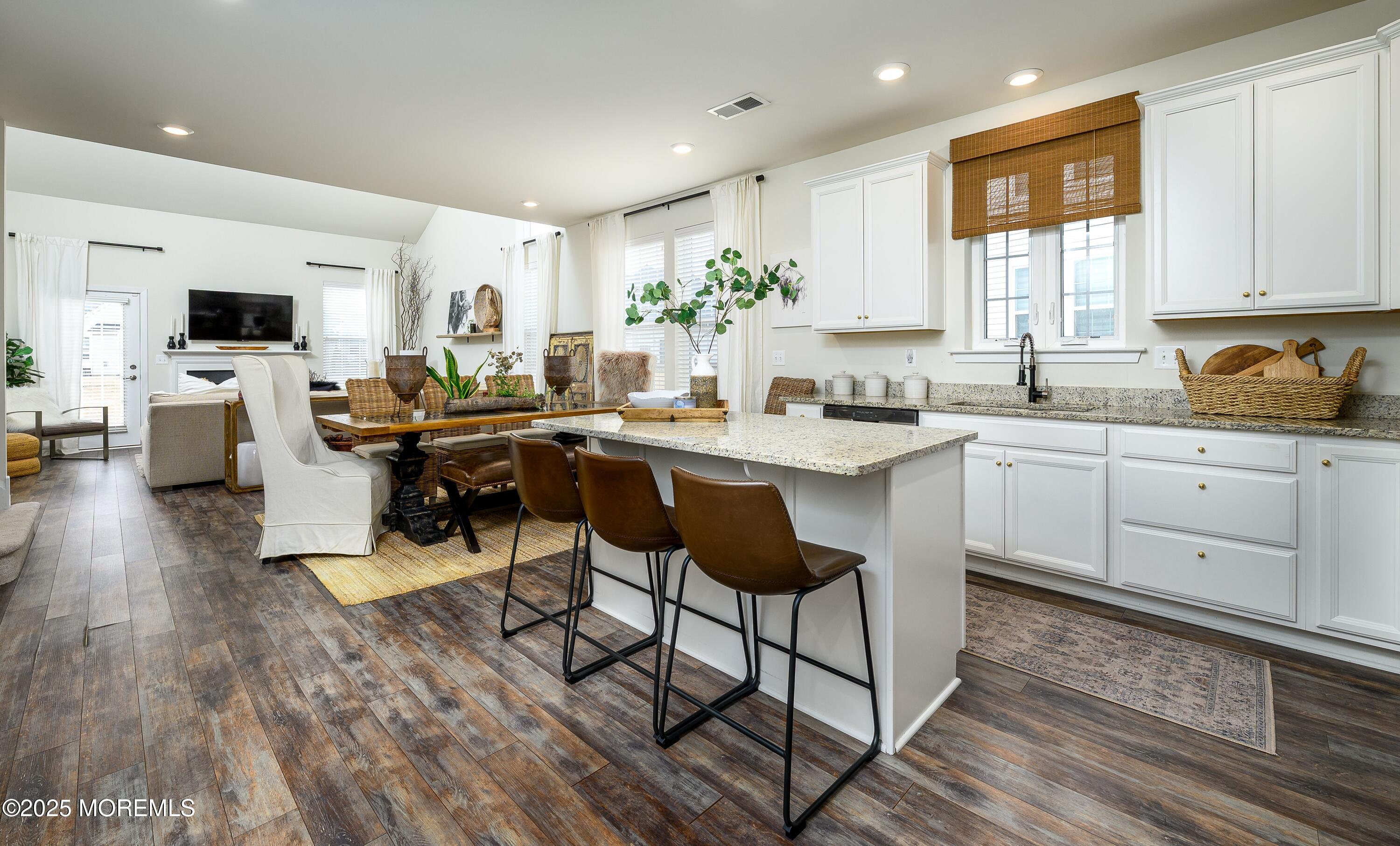 18 Chepstow Road, New Egypt, New Jersey image 4