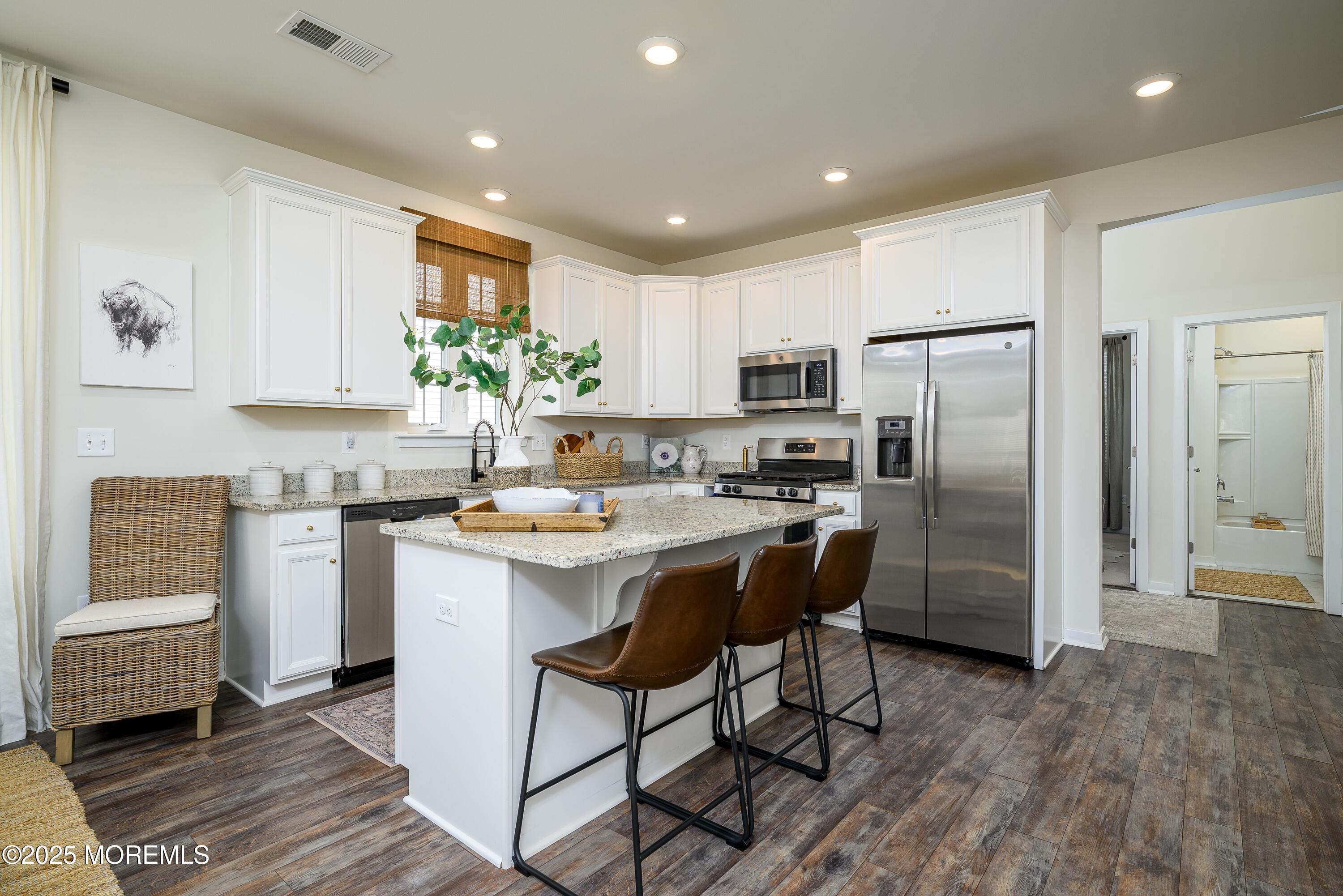 18 Chepstow Road, New Egypt, New Jersey image 1
