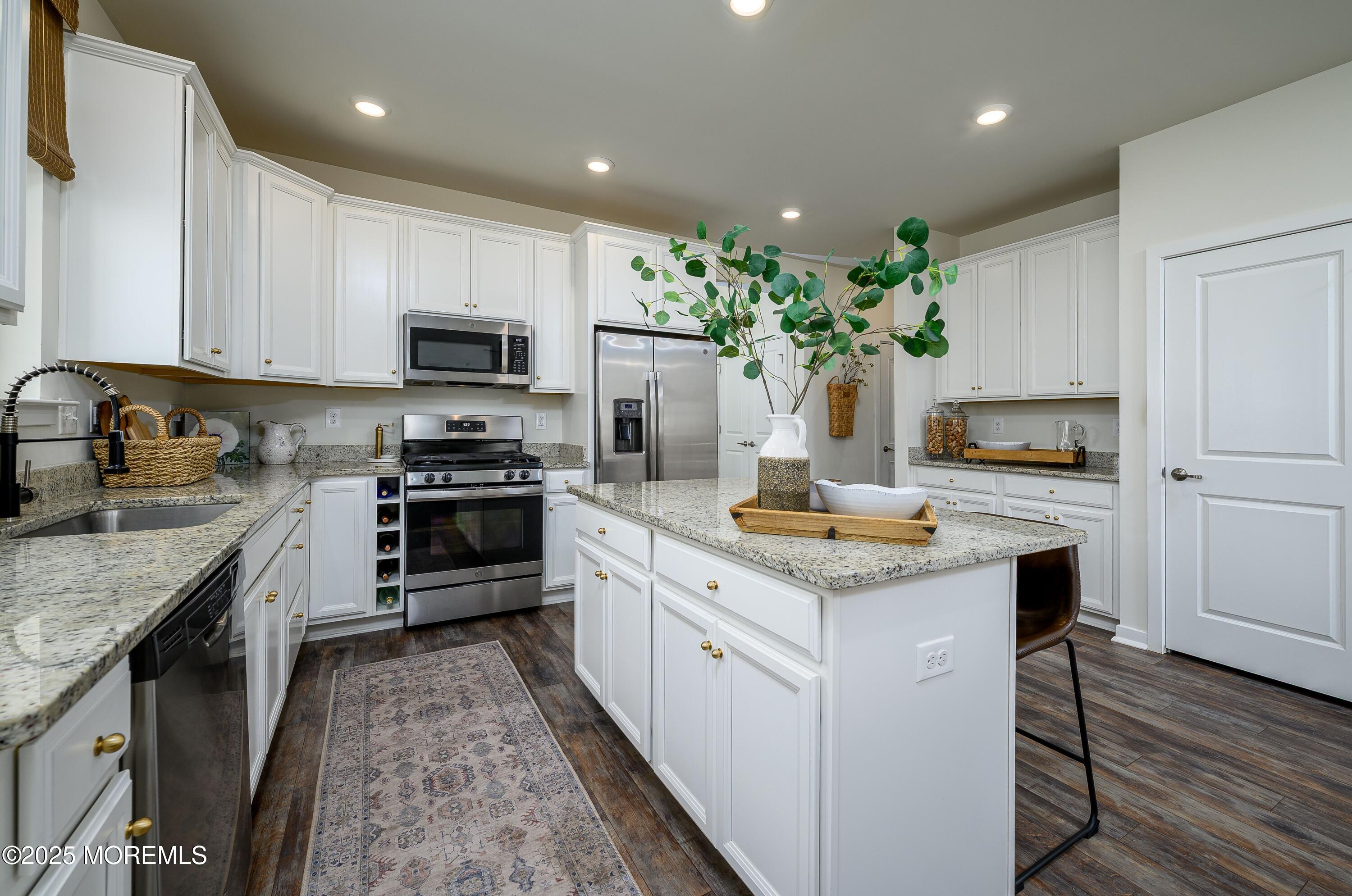 18 Chepstow Road, New Egypt, New Jersey image 2
