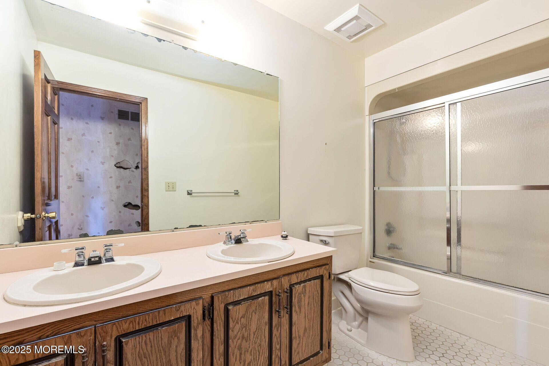 11 Woodhollow Drive, Holmdel, New Jersey image 33