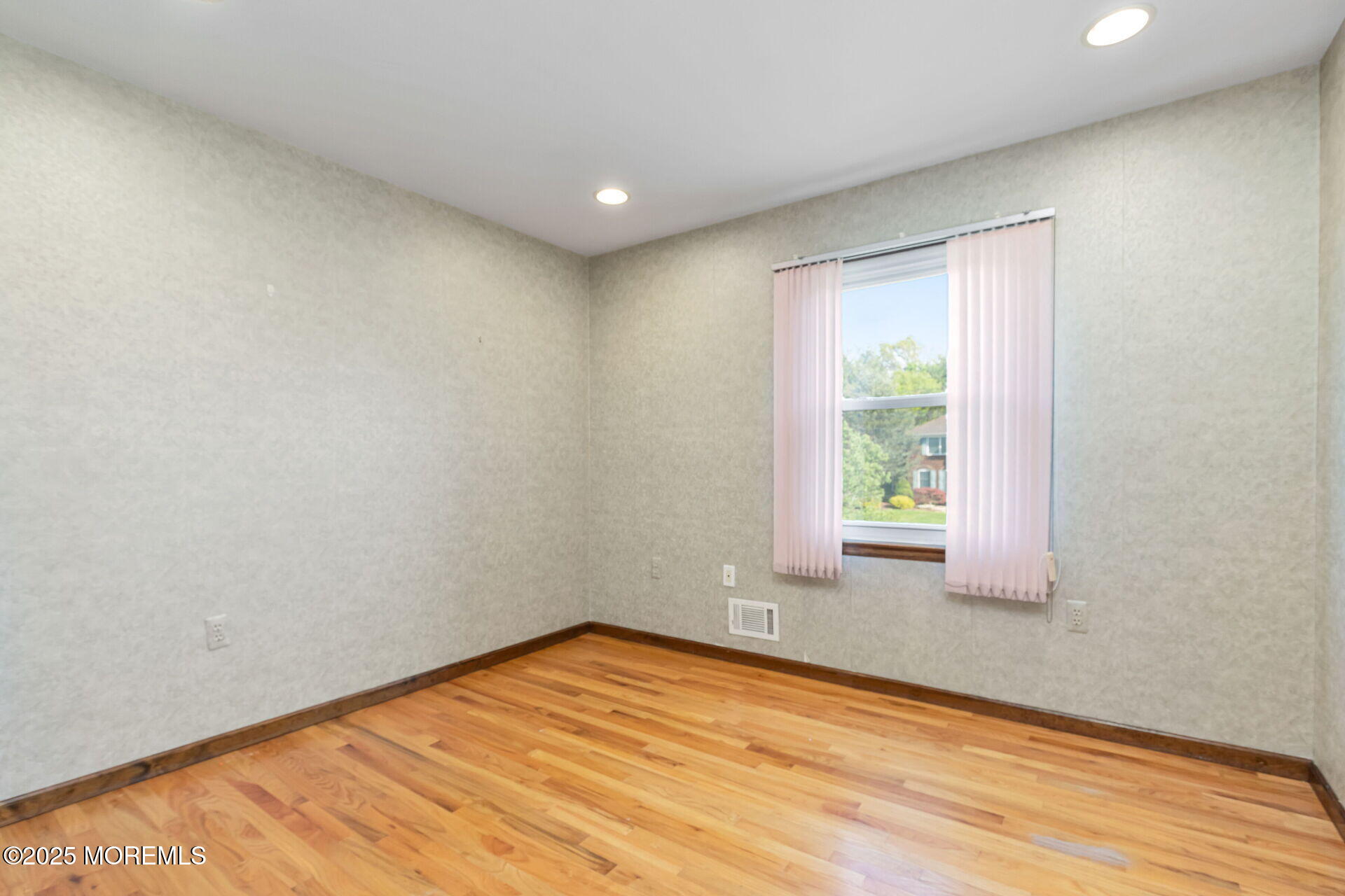 11 Woodhollow Drive, Holmdel, New Jersey image 34