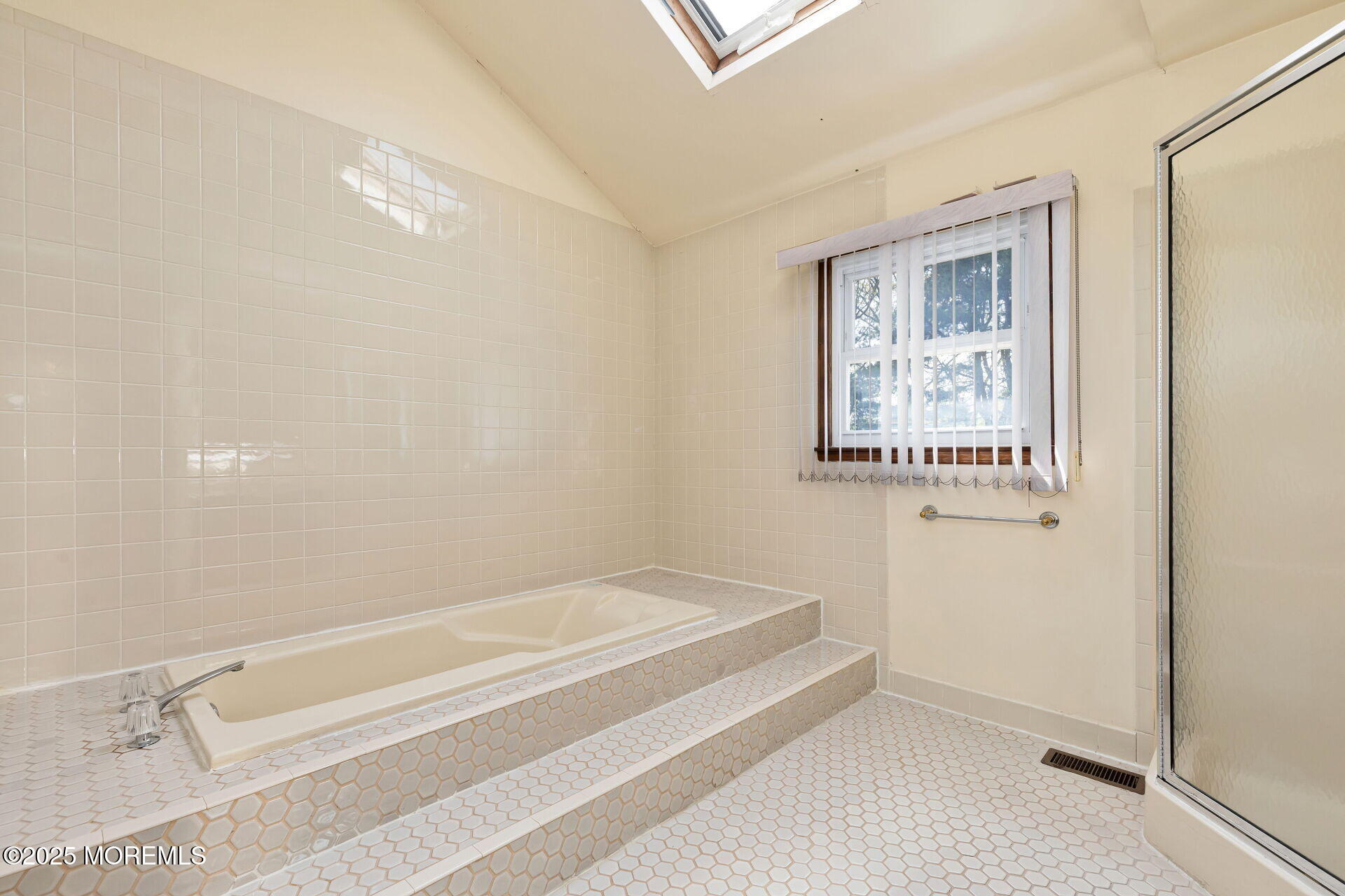 11 Woodhollow Drive, Holmdel, New Jersey image 31