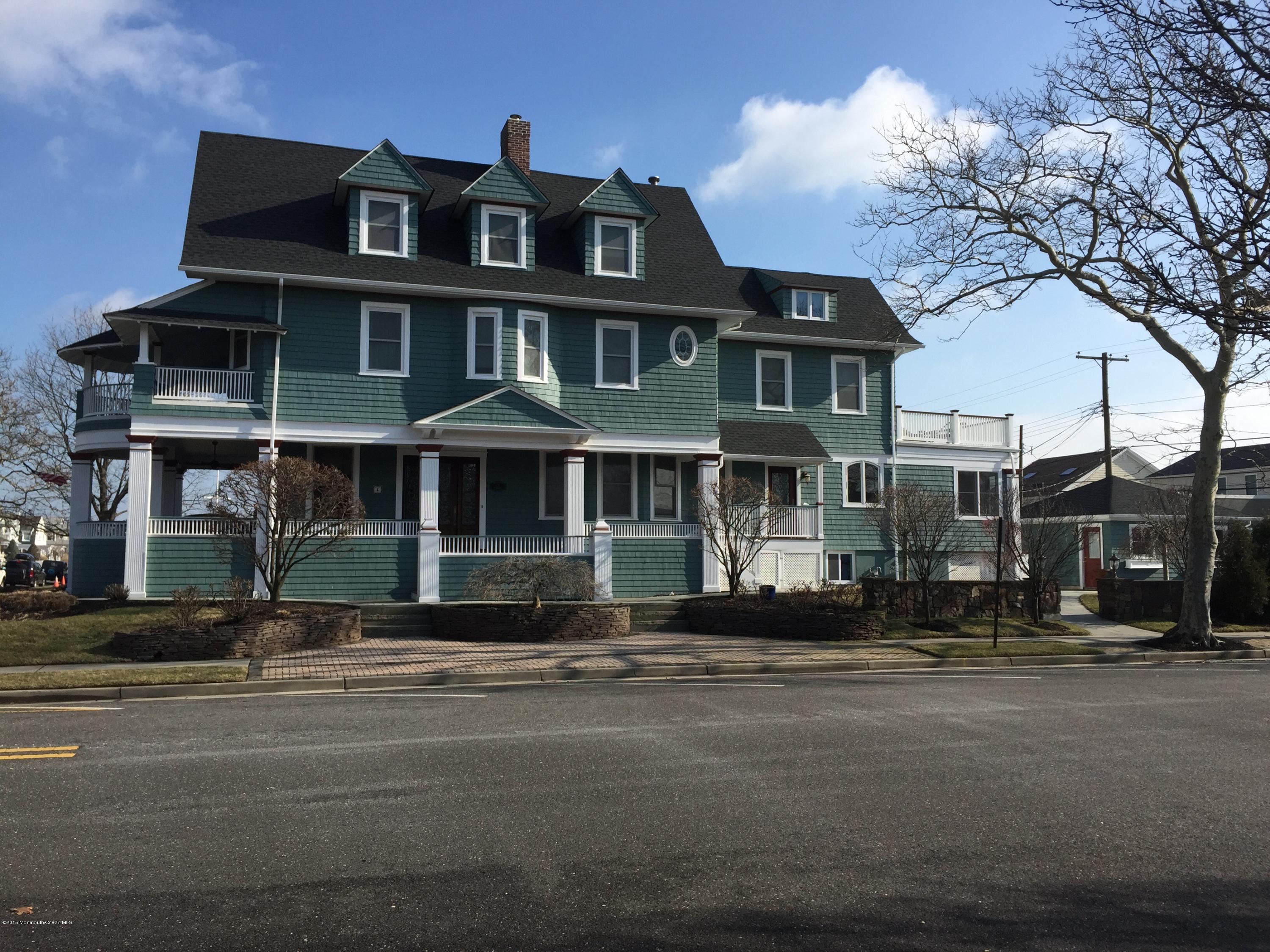 135 Lincoln Avenue