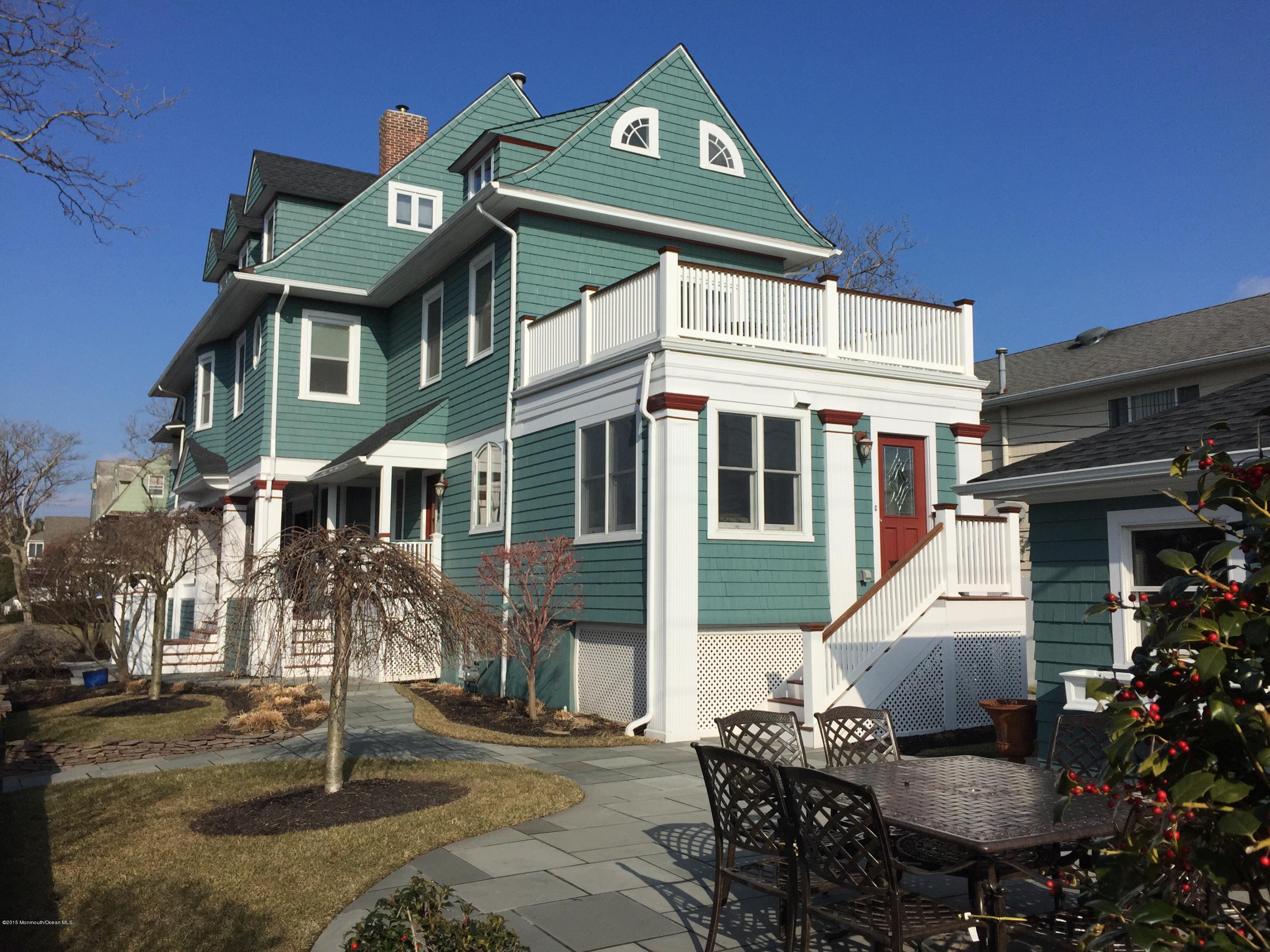 135 Lincoln Avenue
