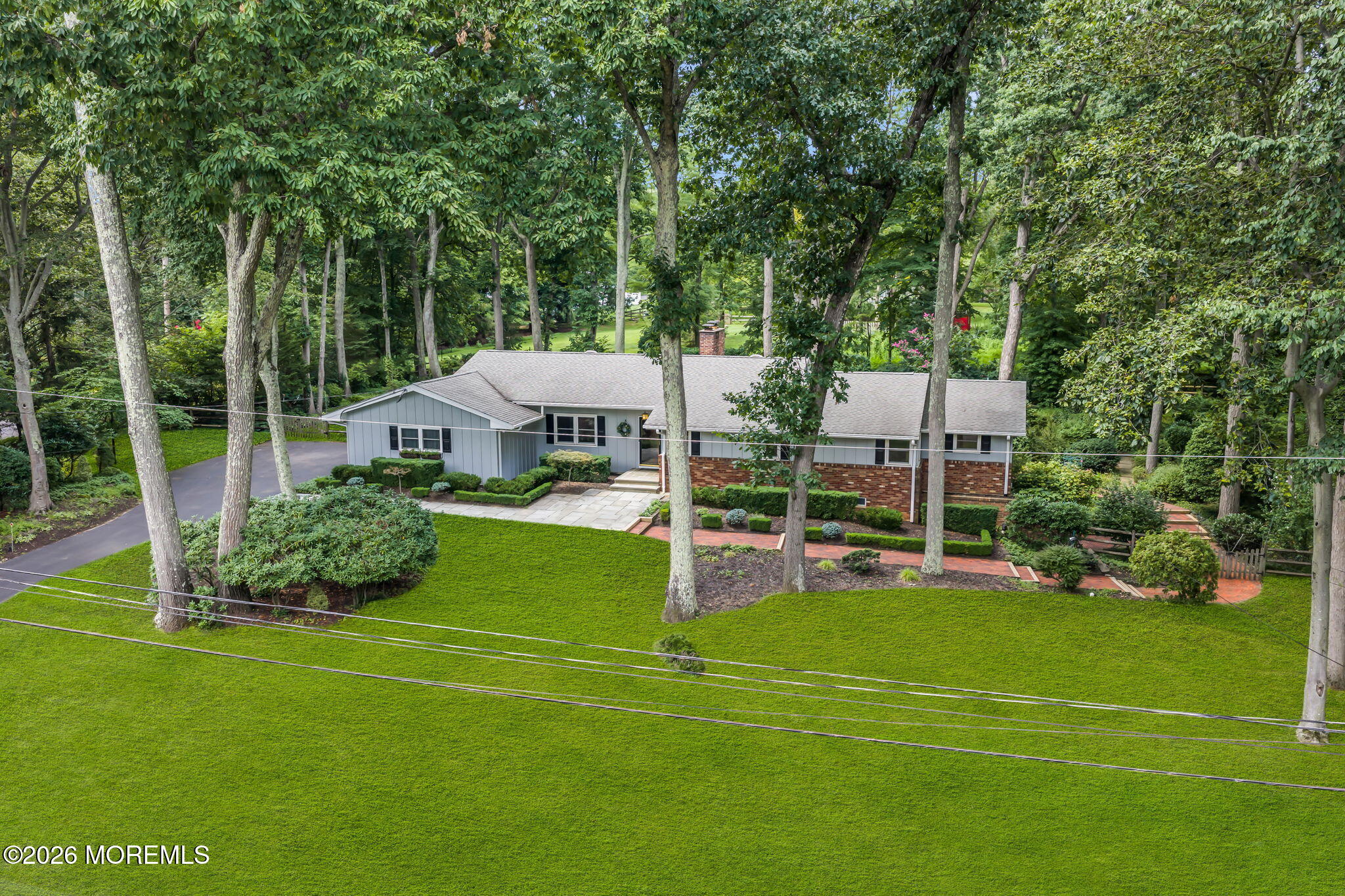 10 Woodland Drive