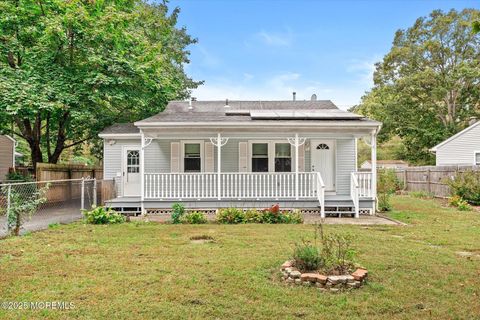 Photo of 2 Honeybee Drive, New Egypt, NJ 08533 (MLS # 22531025)