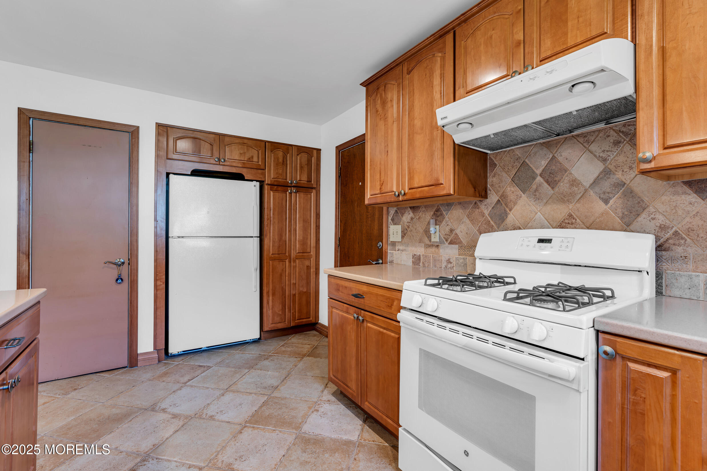 11 S Point Court, Toms River, New Jersey image 17