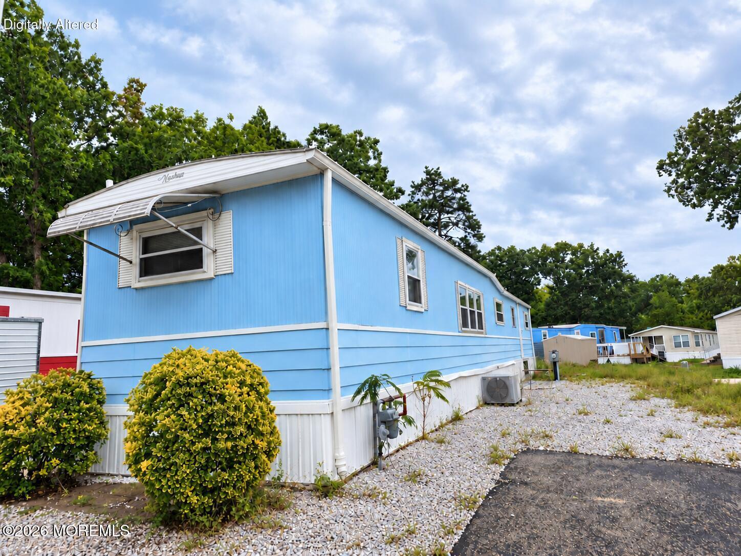 318 Roberts Road