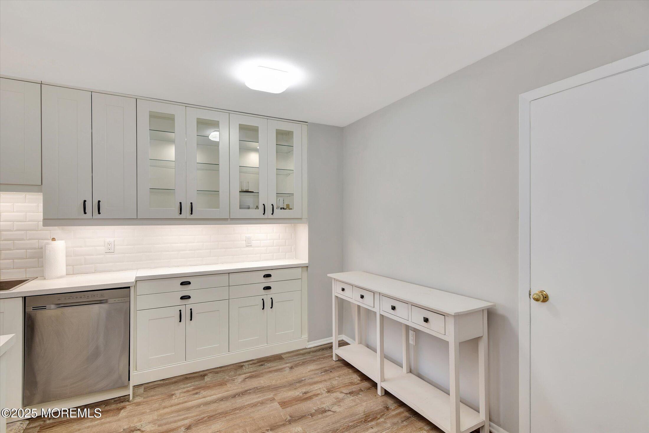 223 Longwood Drive #22-3, Manalapan, New Jersey image 8