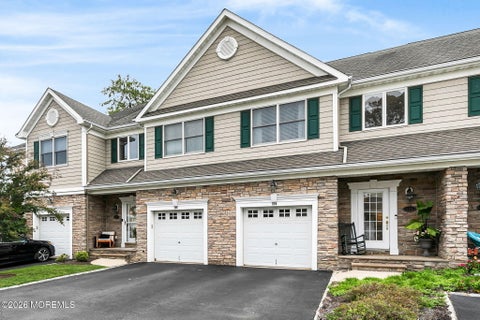 Condo For Rent - 104 Locust Avenue<br/> Monmouth County, Red Bank, NJ 07701