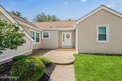Condo For Sale - 117 Lowens Strasse #A<br/> Freehold, NJ 07728