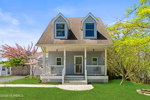 216 Chatham Avenue, Ocean Twp, NJ 07755 - MLS#: 22512844