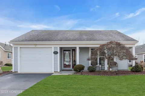 25 Greenwich Avenue, Manchester, NJ 08759 - #: 22529605