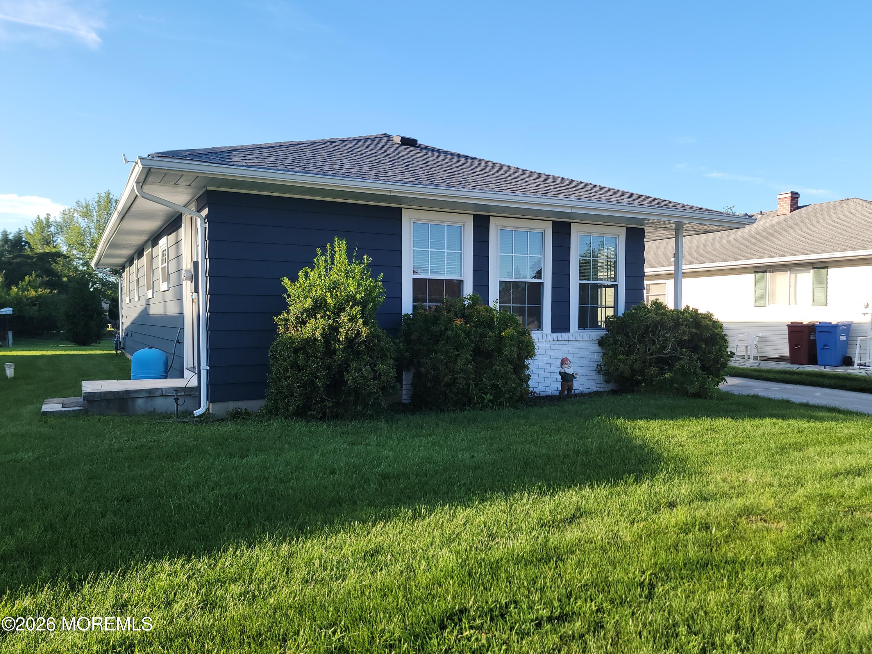 12 Barbuda Street - Photo 2