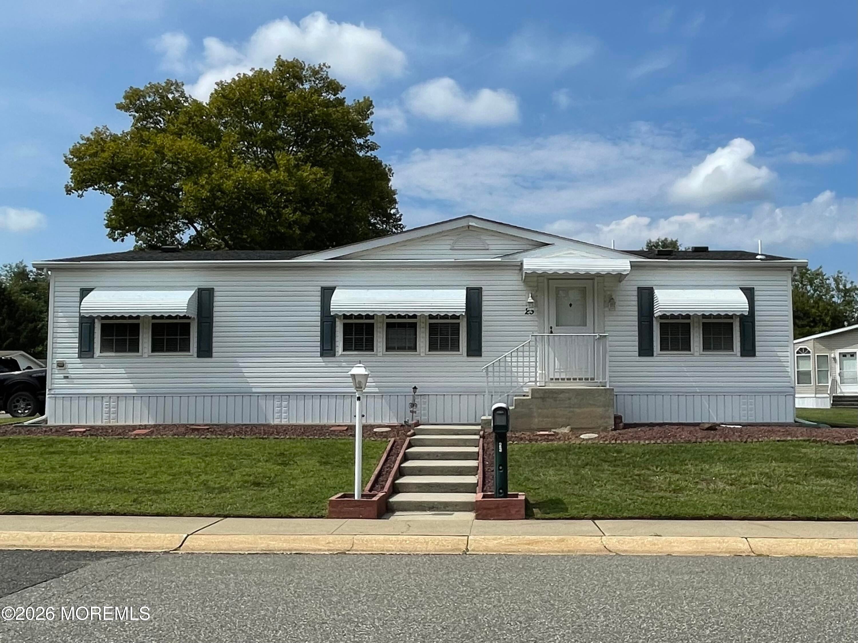 23 Brookside Way