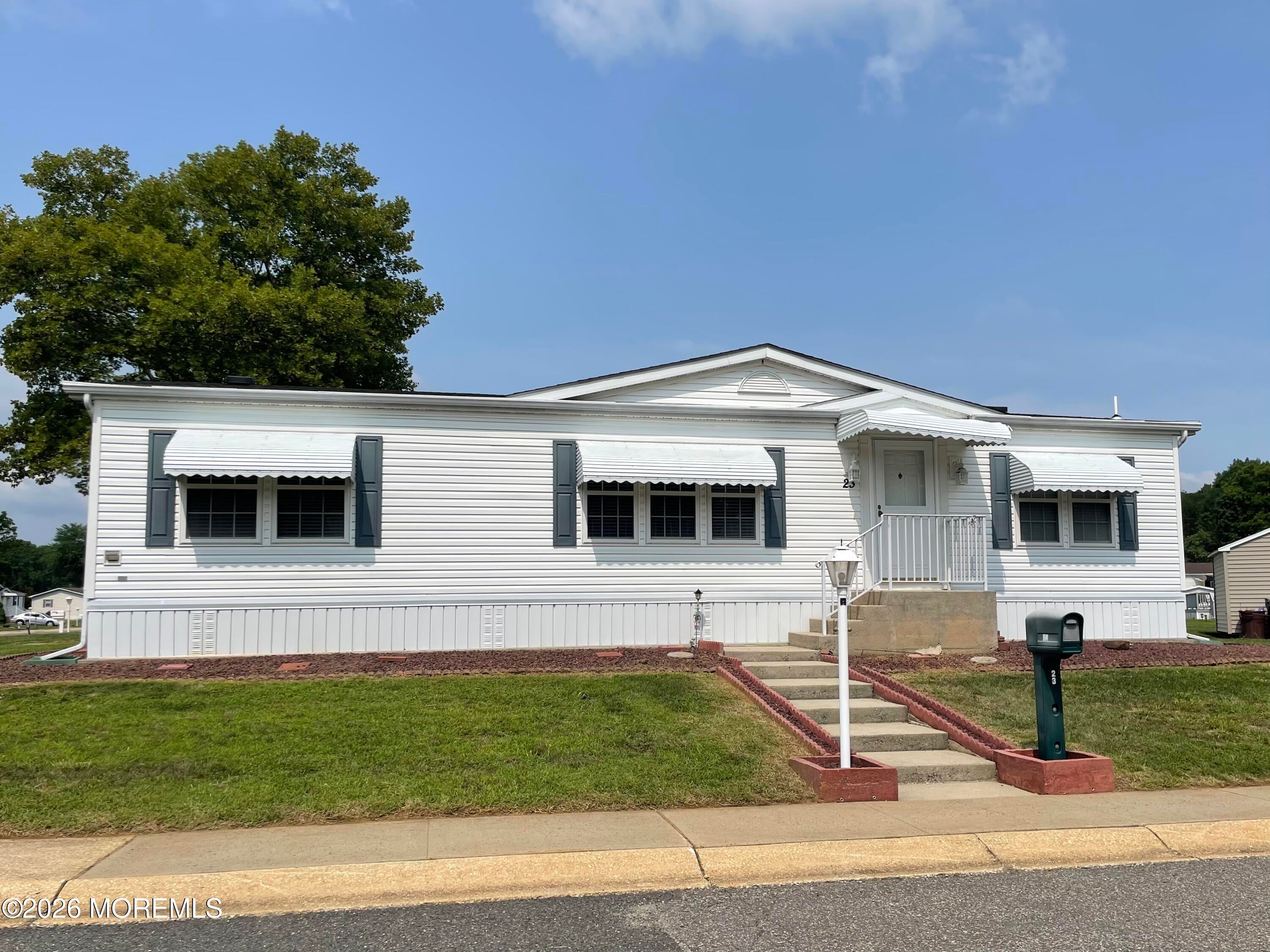 23 Brookside Way