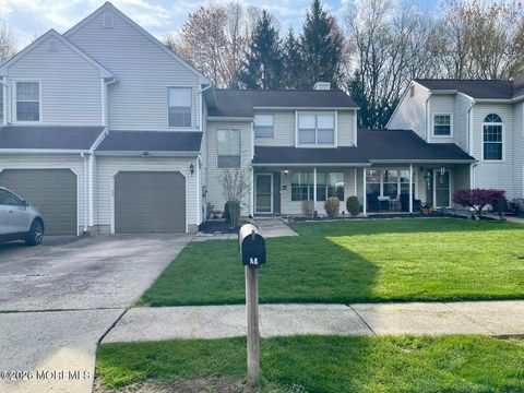 Townhouse For Rent - 21 Evergreen Drive<br/> East Windsor, NJ 08520