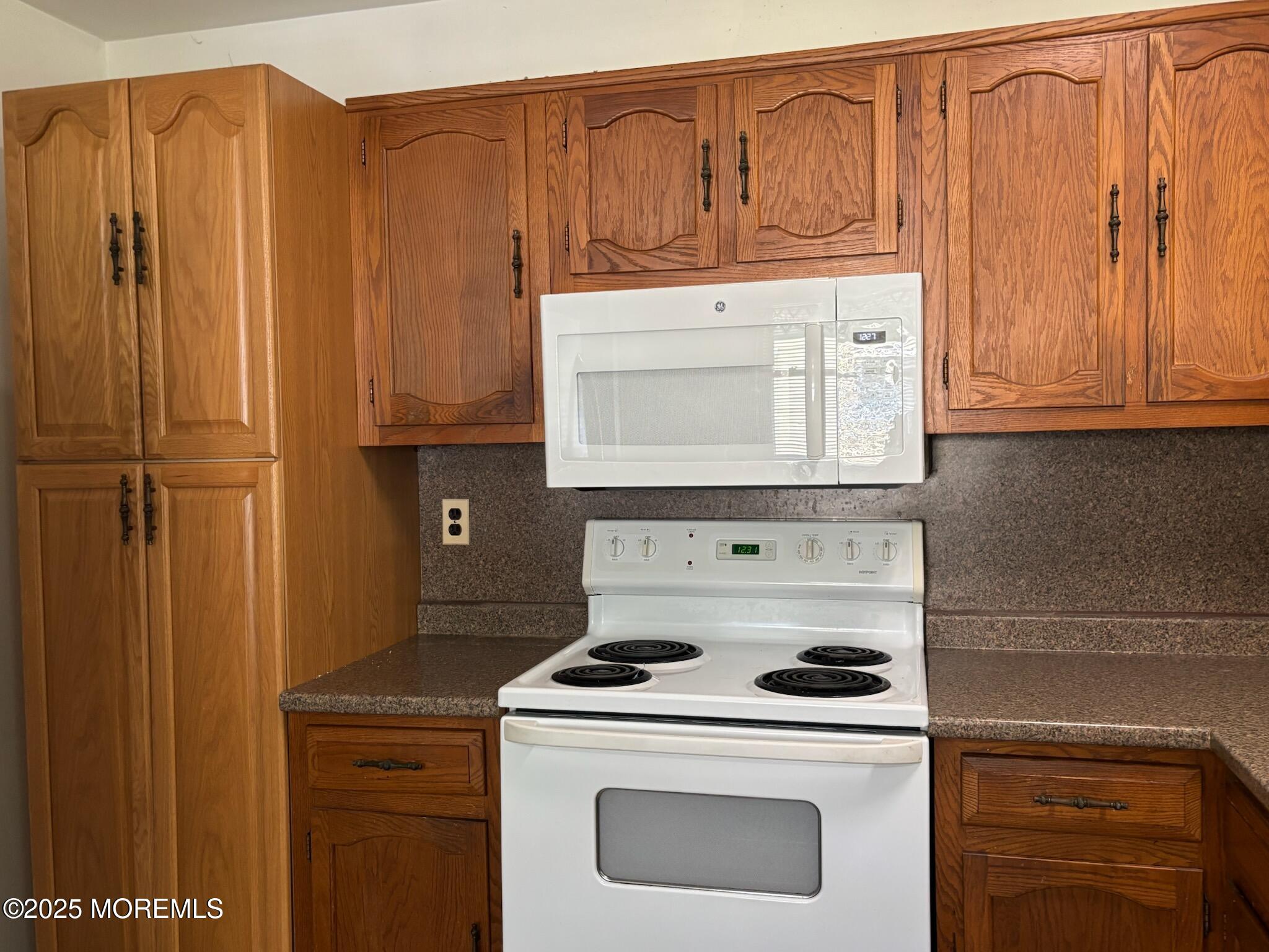 194 Constitution Boulevard, Whiting, New Jersey image 15