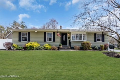 Homes For Sale - 7 Chestnut Street<br/> Jackson, NJ 08527