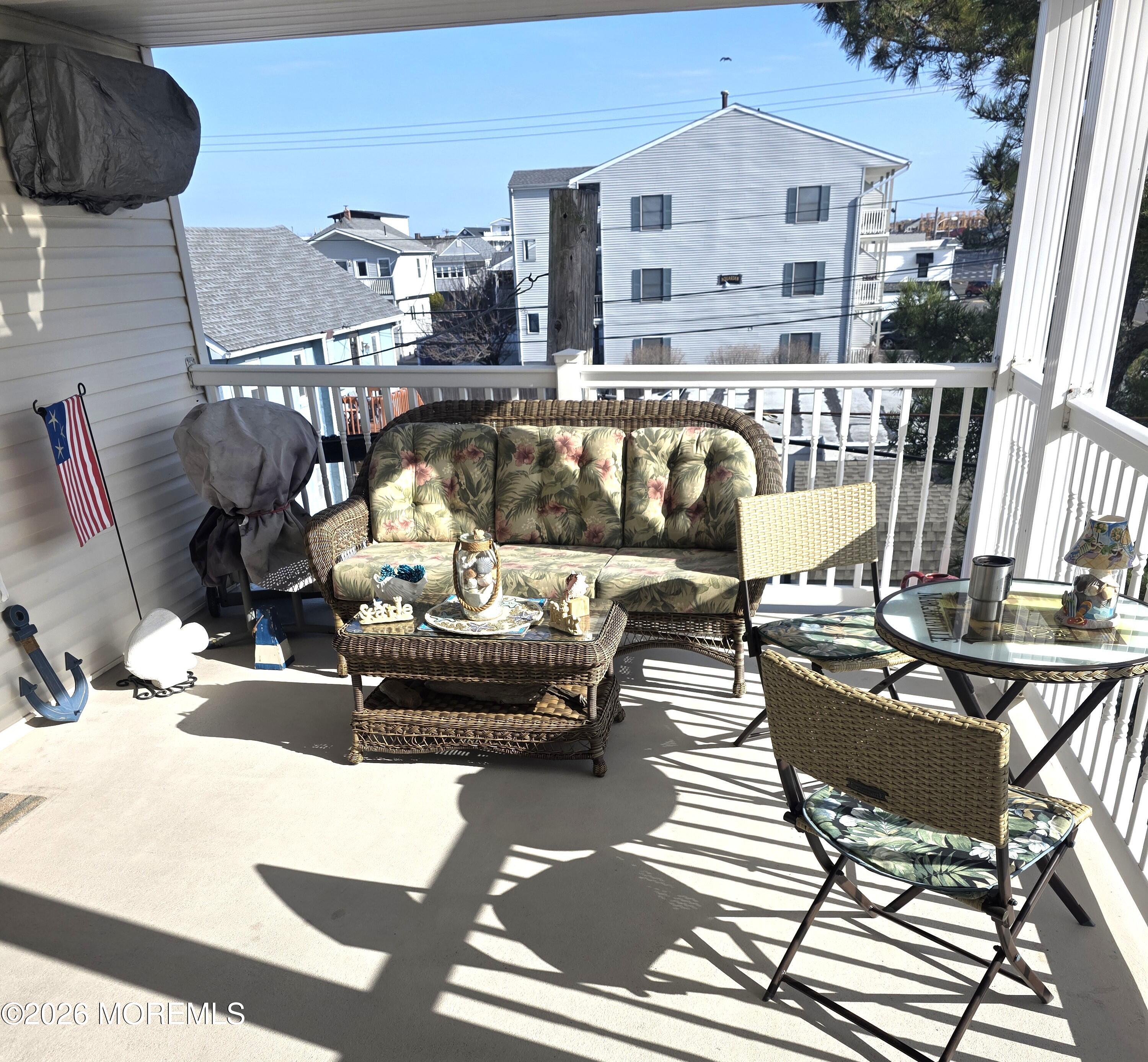 202 Franklin Avenue 12