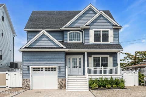 Homes For Sale - 33 Amherst Drive<br/> Bayville, NJ 08721
