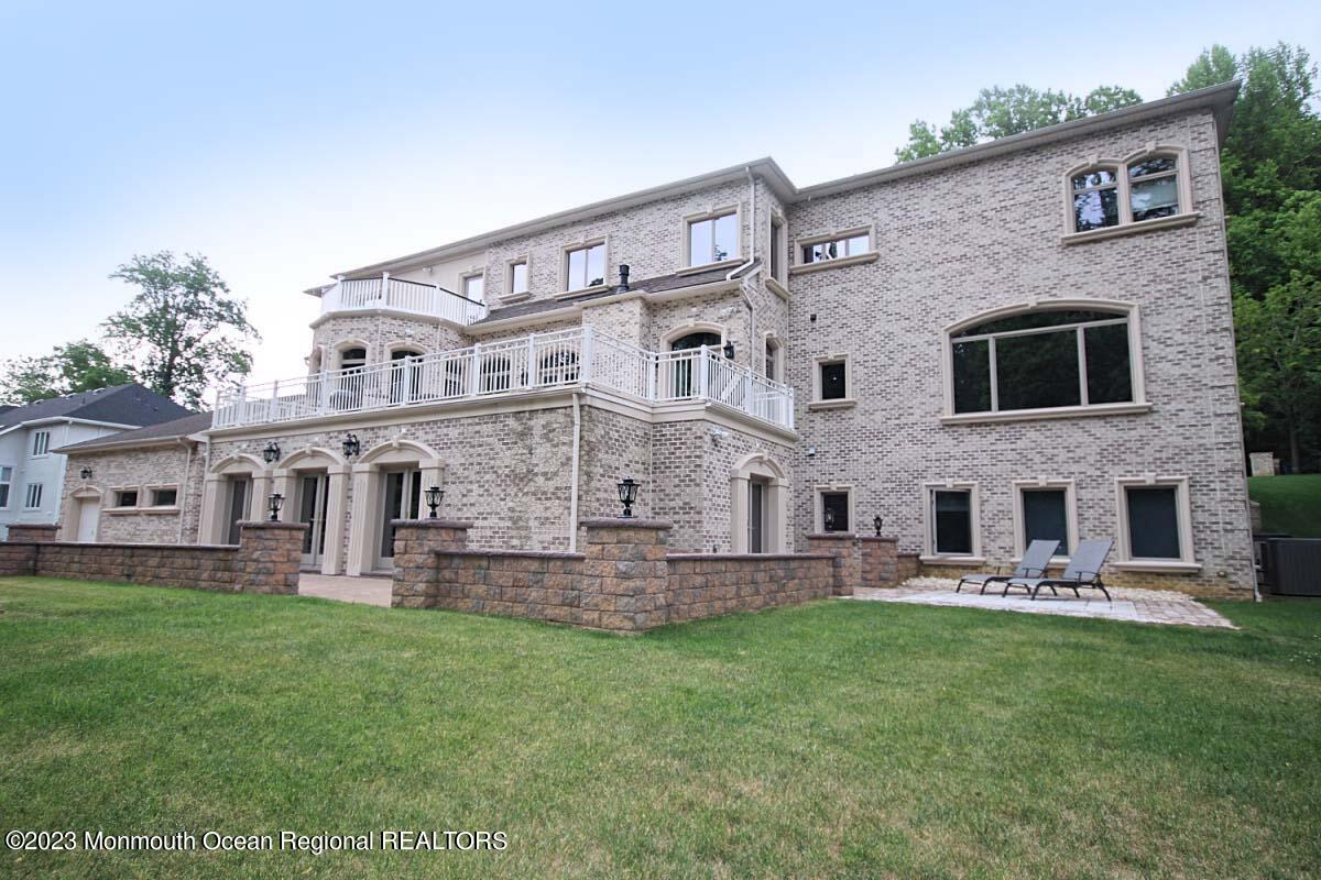 8 Thistle Lane, Holmdel, New Jersey image 3