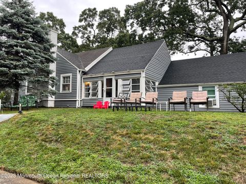 Homes For Rent - 232 Jerome Avenue<br/> Oakhurst, NJ 07755