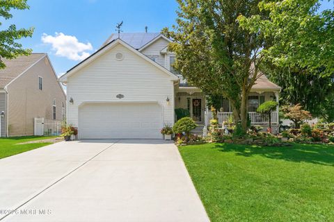 1 Ravenwood Court Bayville NJ 08721