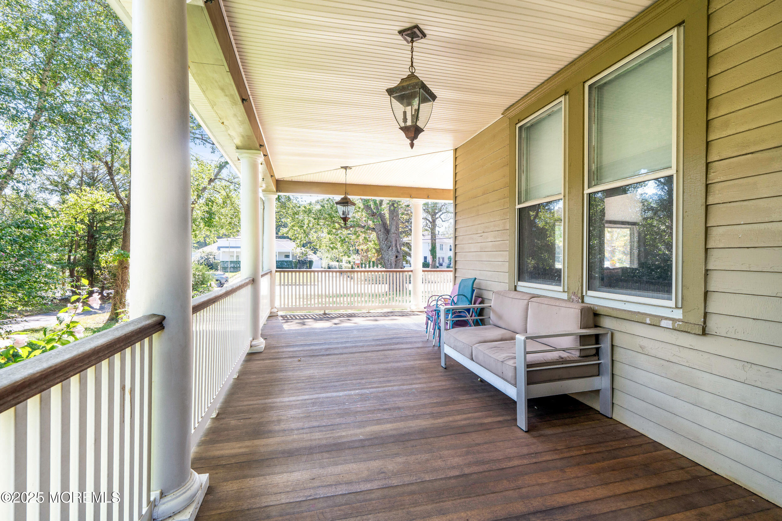 345 Hollywood Avenue