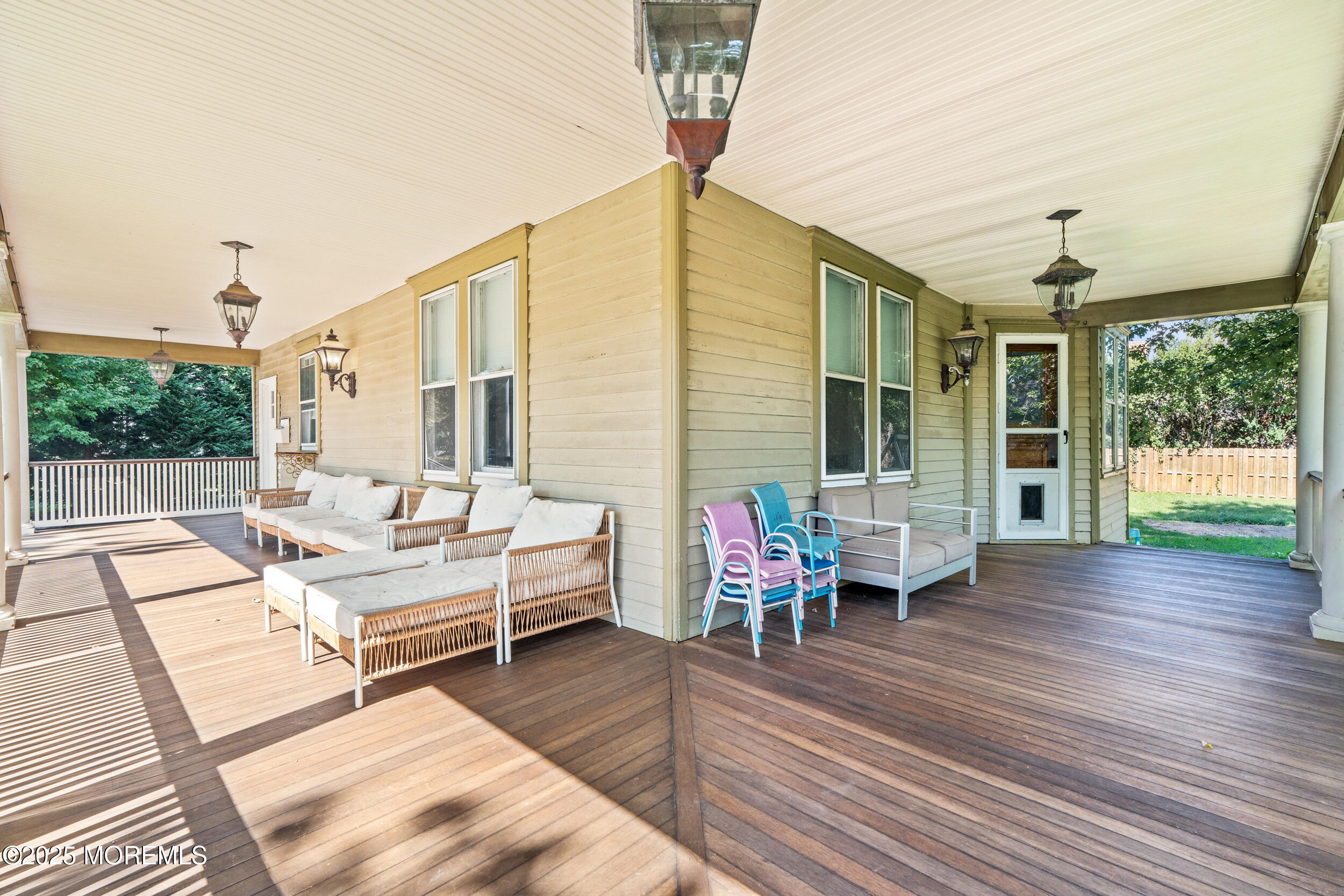 345 Hollywood Avenue