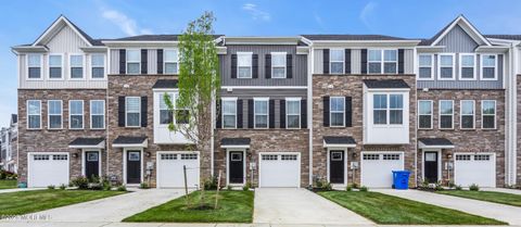 Townhouse For Rent - 9 Foxwood Drive<br/> Hainesport, NJ 08036