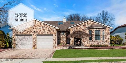 37 Murray Hill Terrace Marlboro NJ 07746