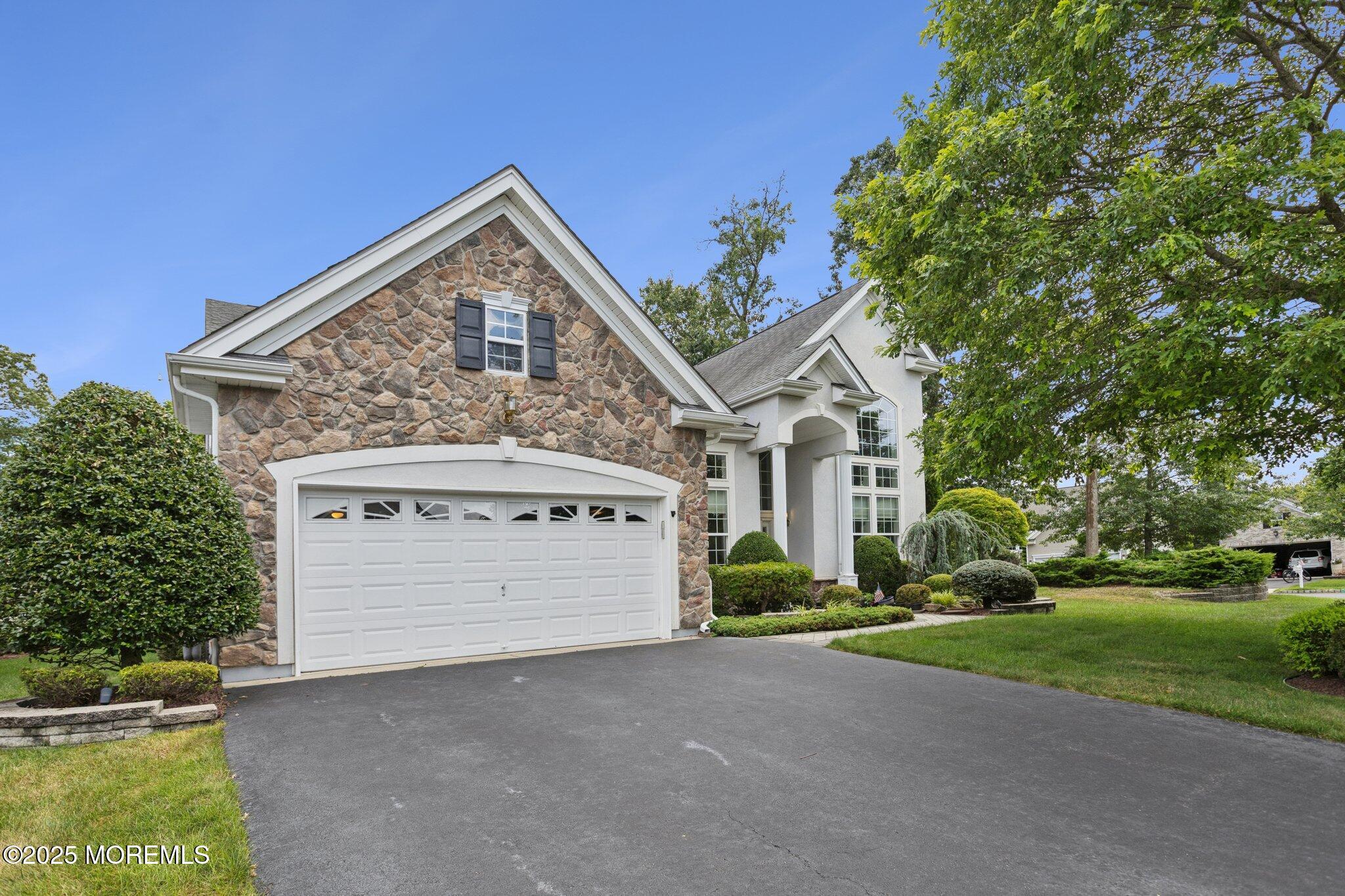14 Chesterfield Drive