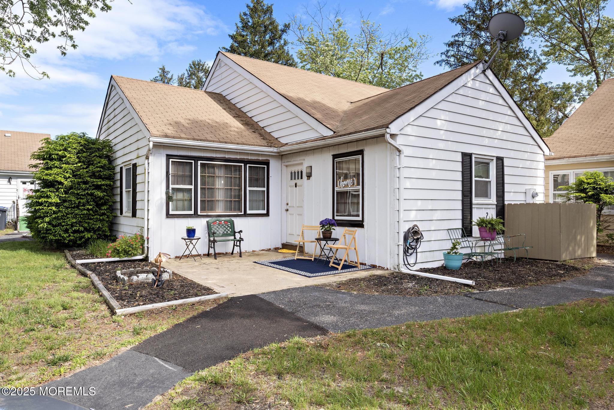 12 Dover Walk, Toms River, New Jersey image 5