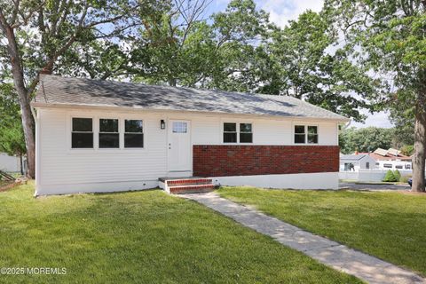 400 Surf Avenue Beachwood NJ 08722